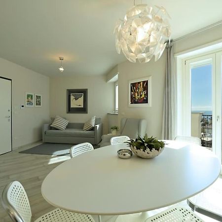Luxury Apartament Con Garage Vista Mare Alassio Per 6 Persone Bagian luar foto