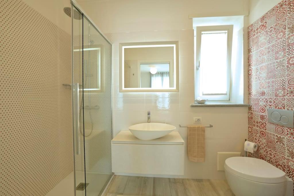 Luxury Apartament Con Garage Vista Mare Alassio Per 6 Persone Bagian luar foto