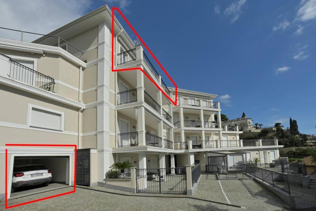 Luxury Apartament Con Garage Vista Mare Alassio Per 6 Persone Bagian luar foto